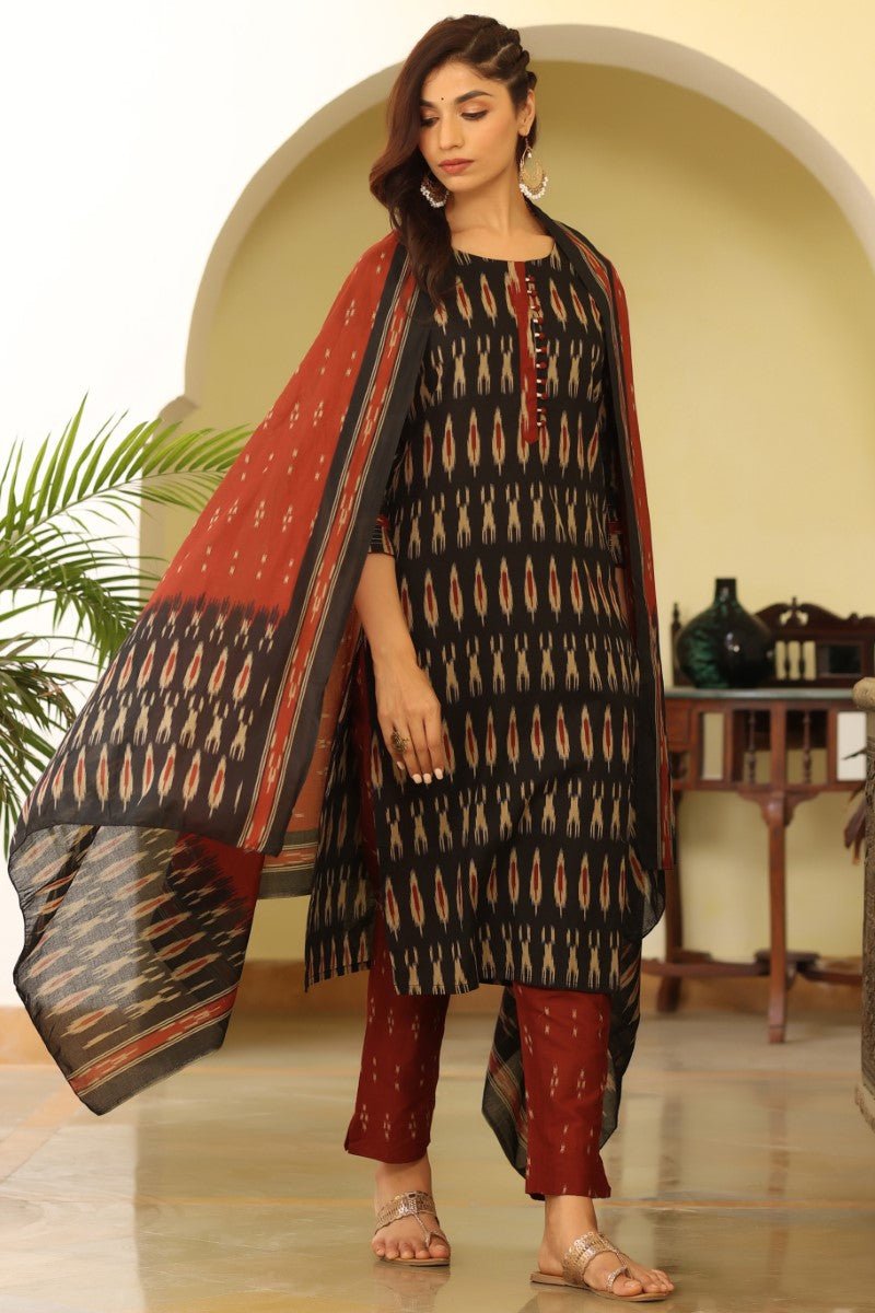 Black Ethnic Motifs Printed Paneled Rayon Blend Kurti