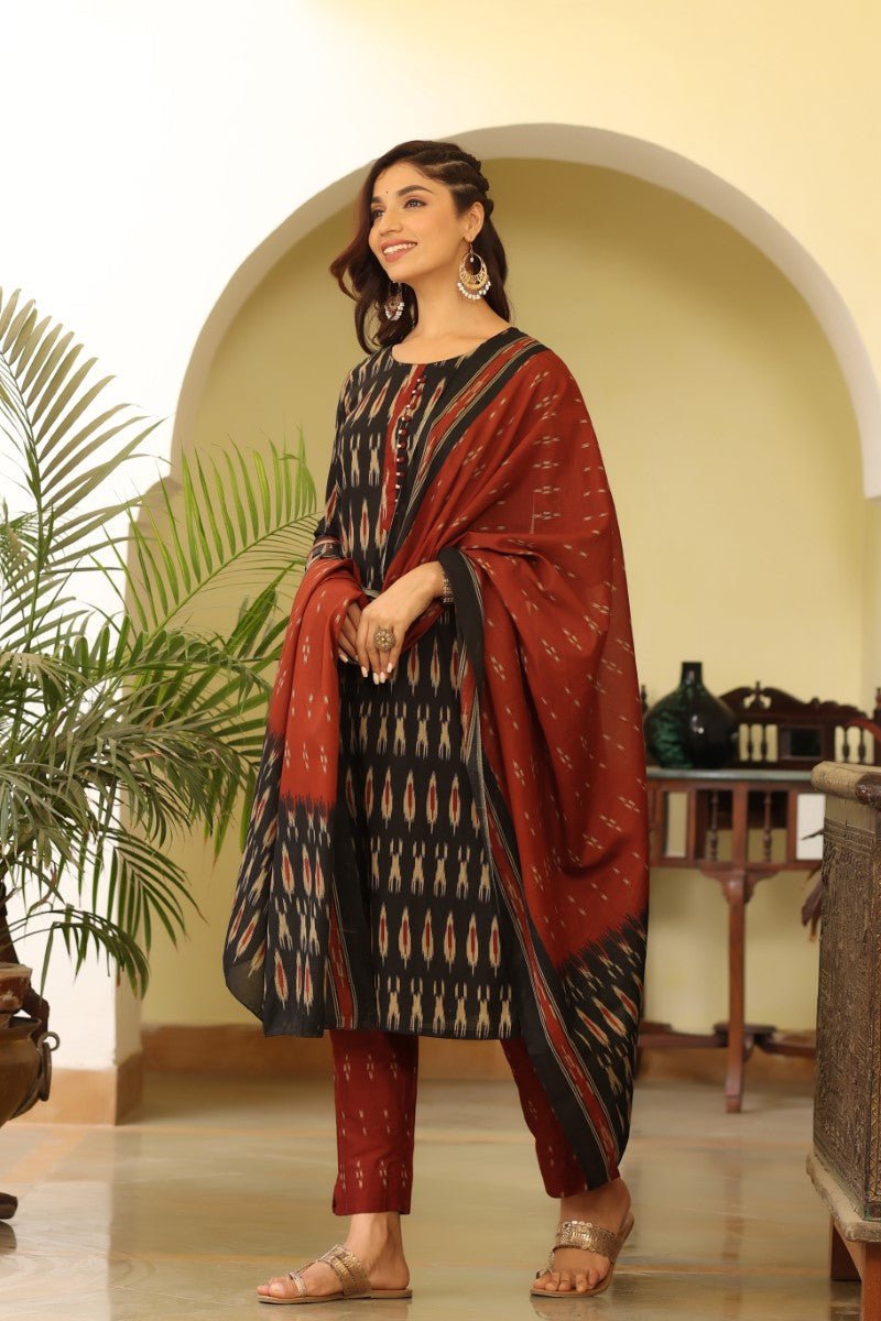 Black Ethnic Motifs Printed Paneled Rayon Blend Kurti