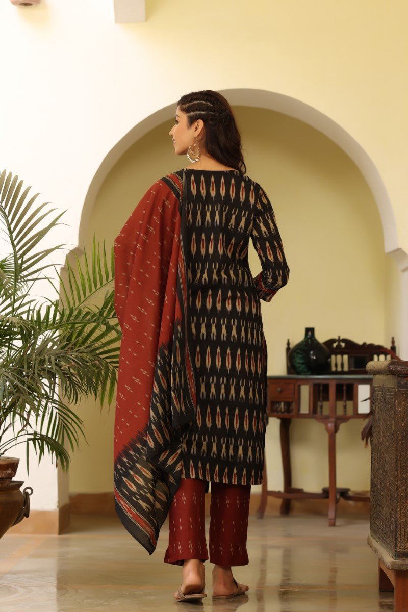 Black Ethnic Motifs Printed Paneled Rayon Blend Kurta