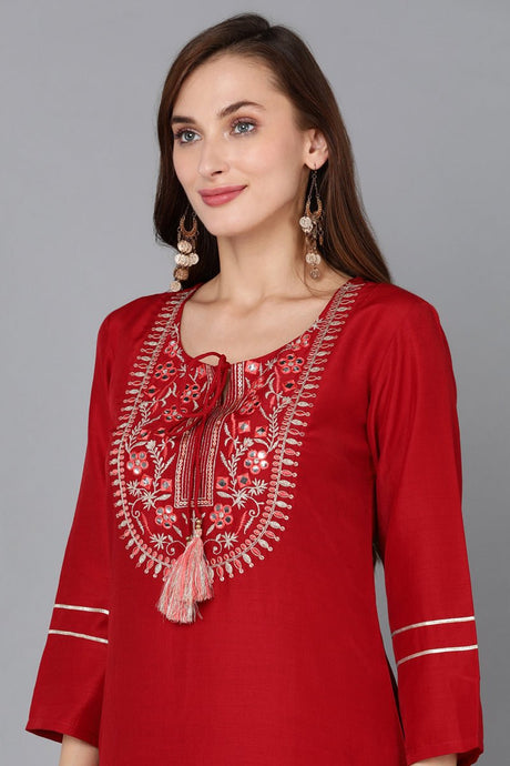 Red Silk Blend Embroidered Kurta Pant With Dupatta