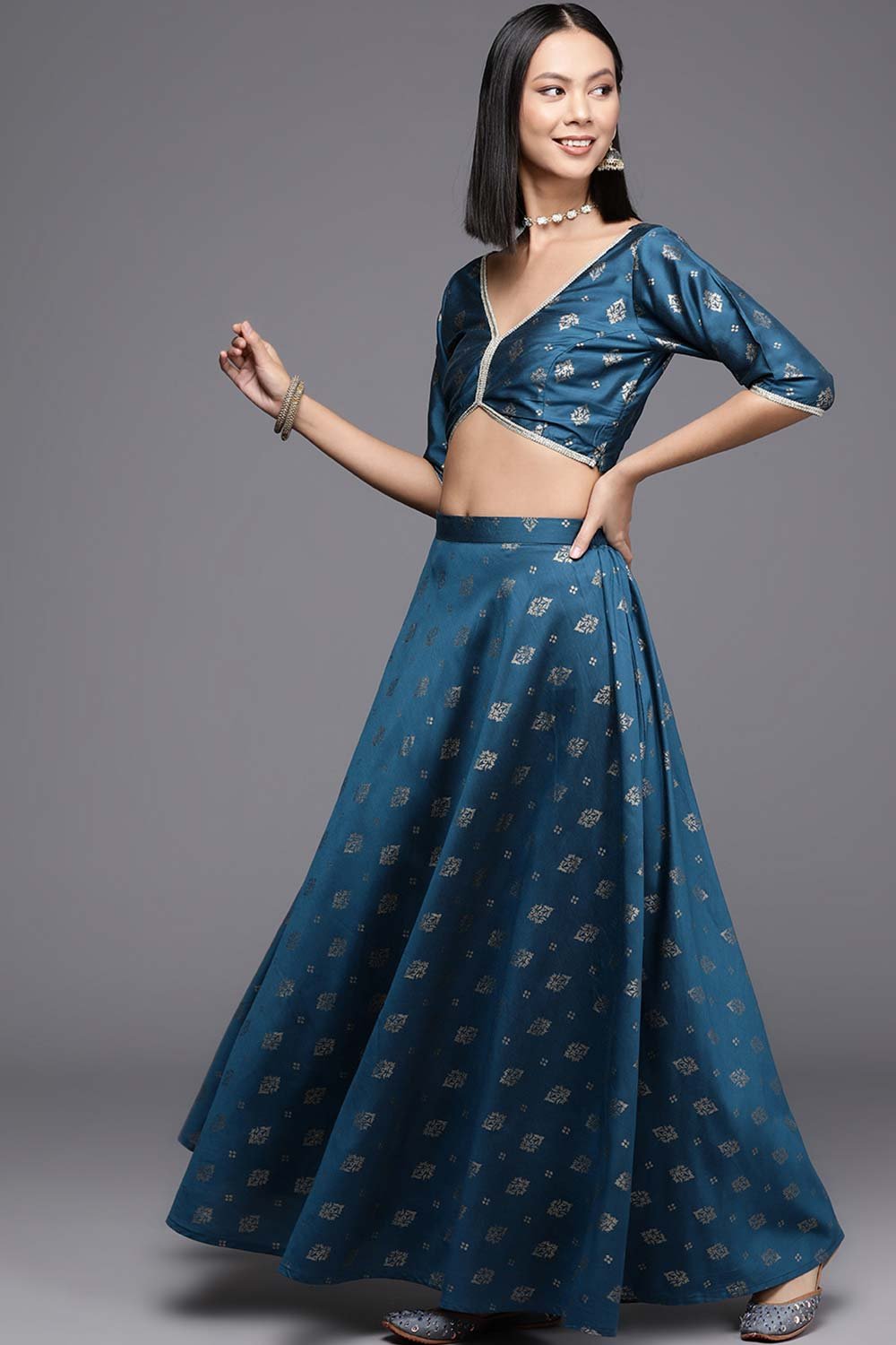 Women's Blue Silk Blend Zari Lehenga