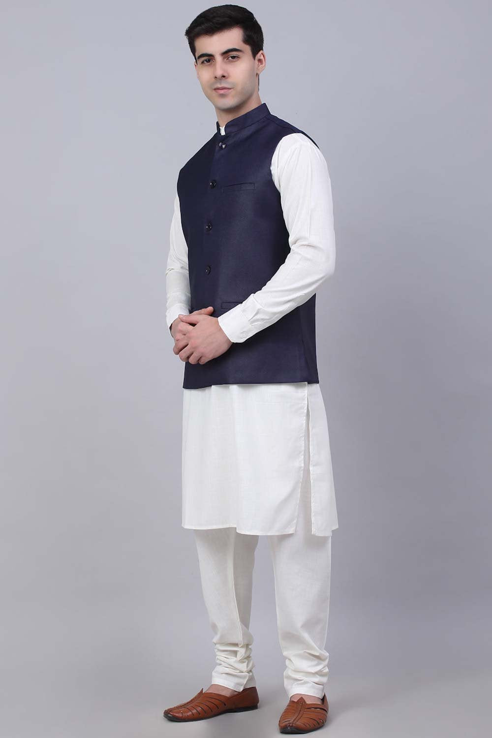 Men's Navy Solid Kurta Pyjama With Nehru Jacket
