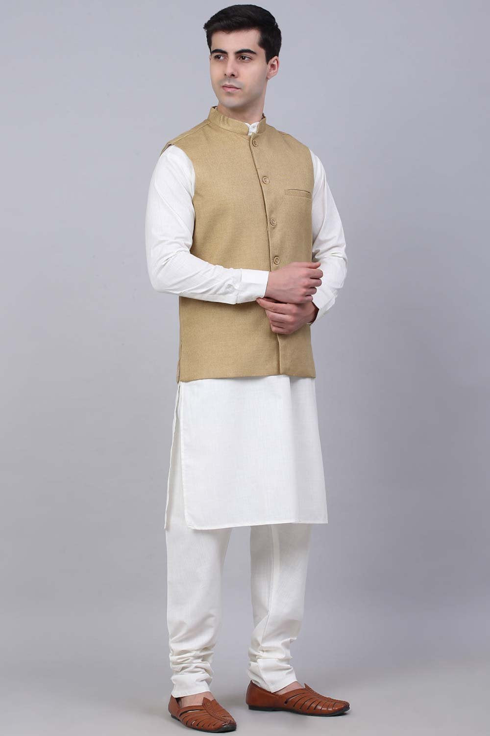 Men's Beige Solid Kurta Pyjama With Nehru Jacket