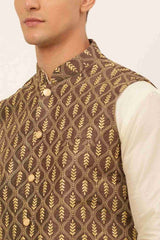 Men's Brown Solid Kurta Pyjama With Nehru Jacket