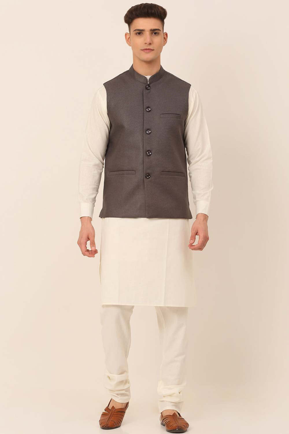 Men's Charcoal Solid Kurta Pyjama With Nehru Jacket
