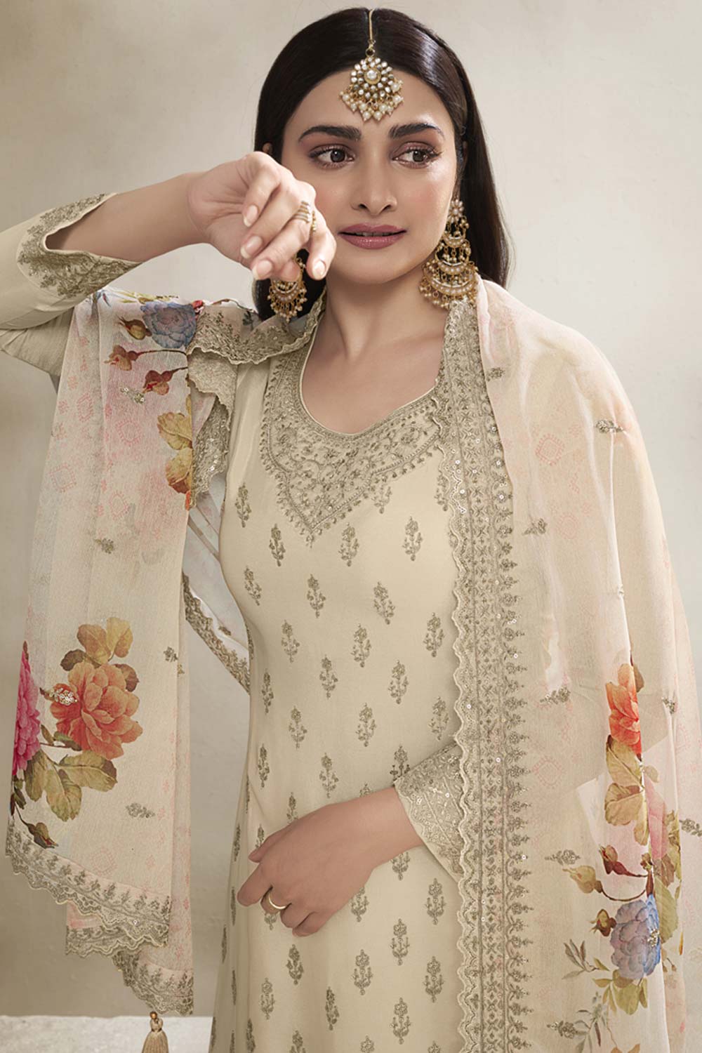 Pink Silk Embroidered Full Sleeve Round Neck Pakistani Salwar Kameez