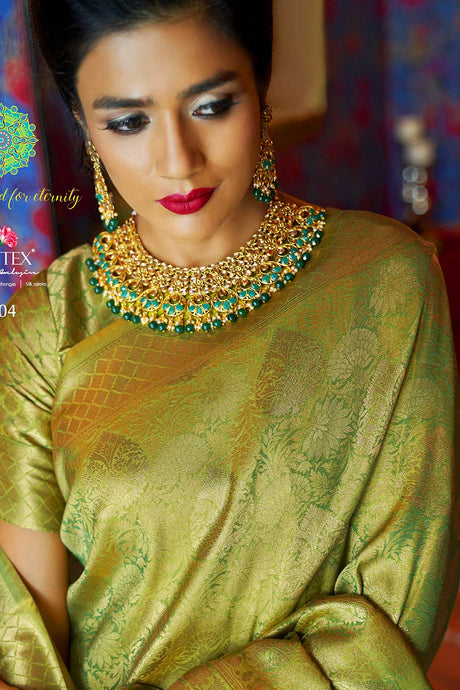 Green Handloom Weaving Art Silk Saree