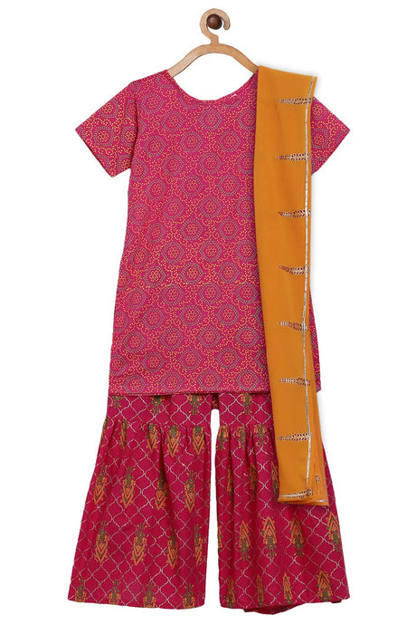 Buy Girl Cotton Printed Kurta Set in Red Online