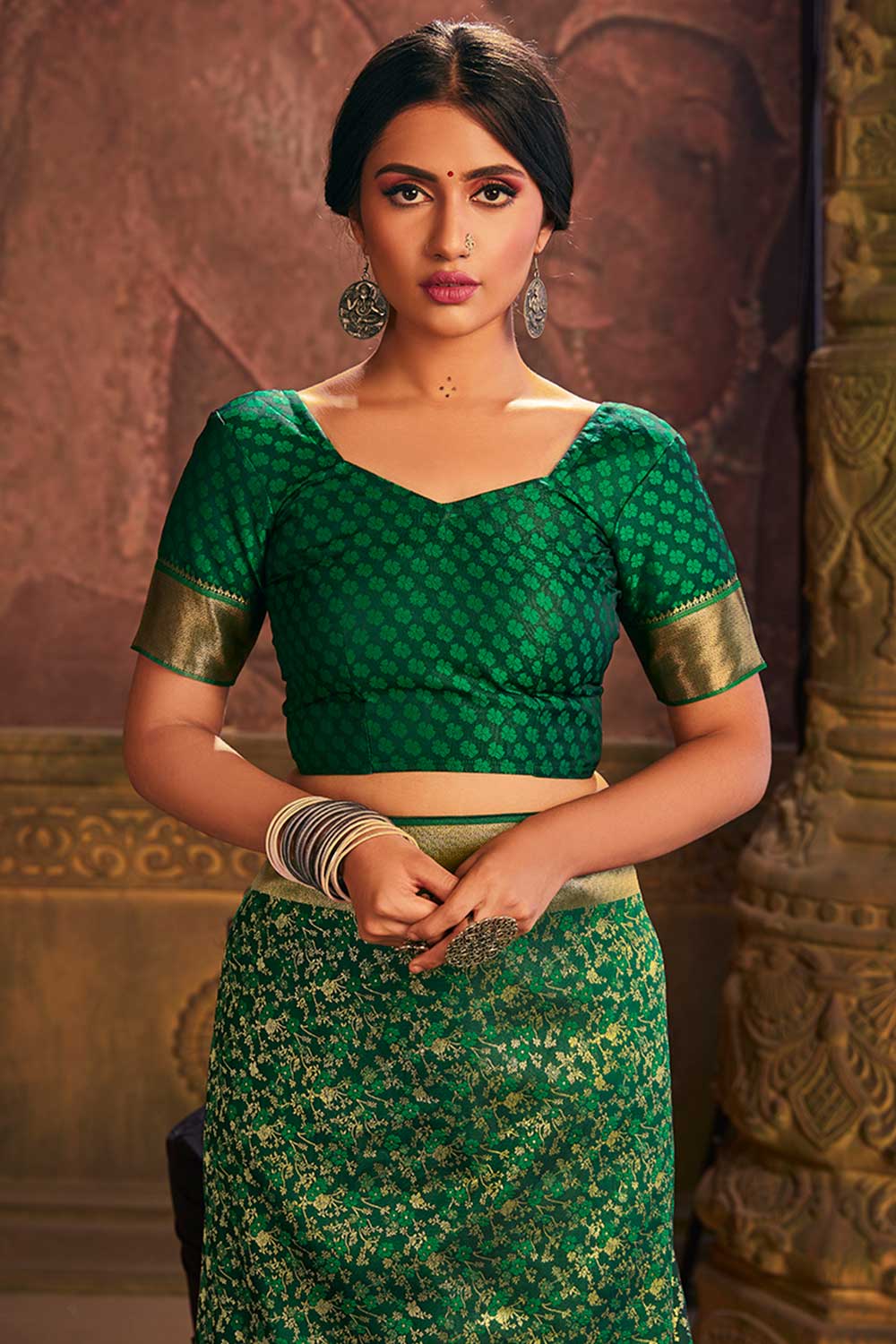 Buy Banarasi Art Silk Woven Saree in Dark Green - Side