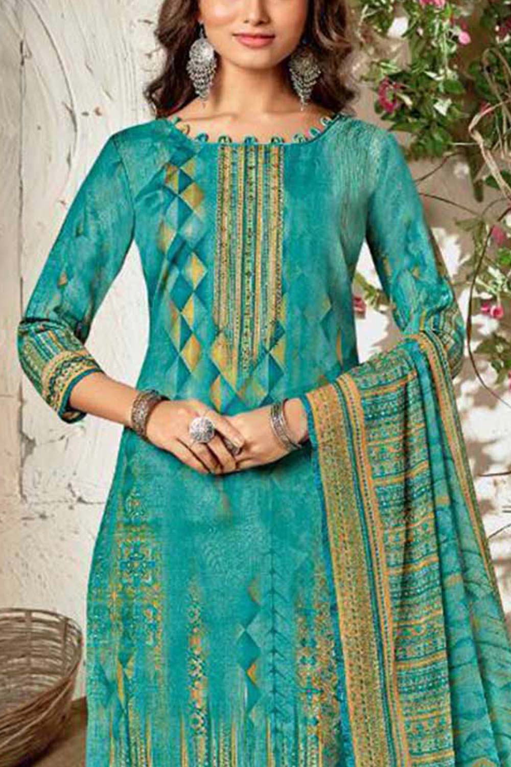 Shop Latest Designer Salwar Suit Online