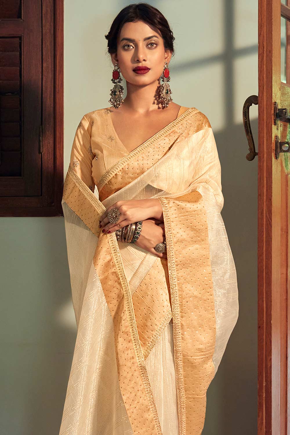 Buy Peach Organza Zari And Lace Work Saree Online - Front