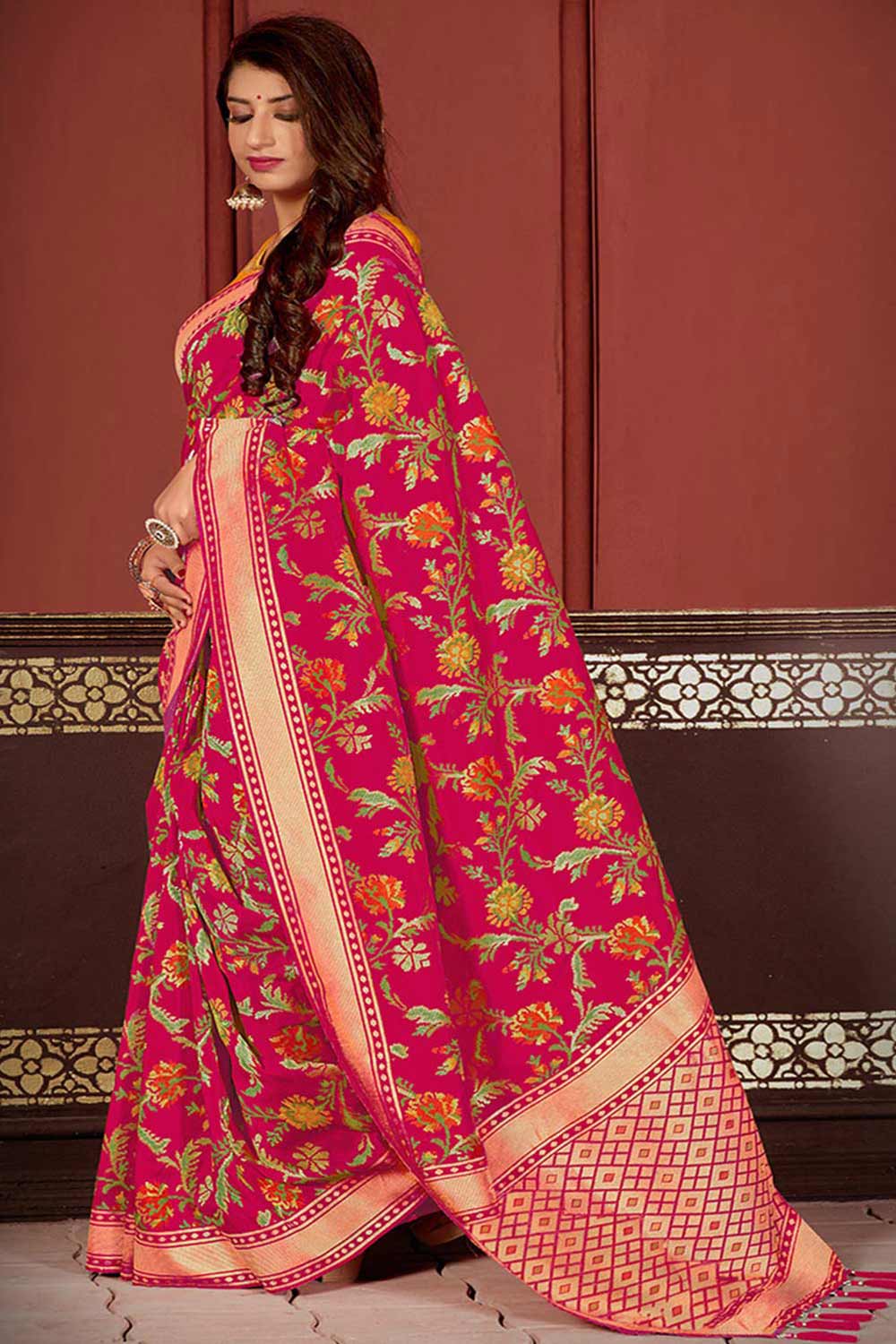 Buy Banarasi Art Silk Zari Woven Saree in Pink - Back