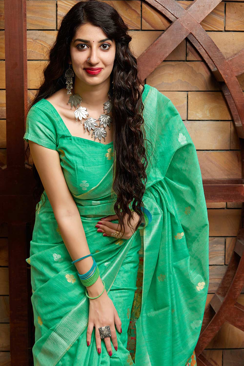 Buy Banarasi Art Silk Zari Woven Saree in Teal - Back