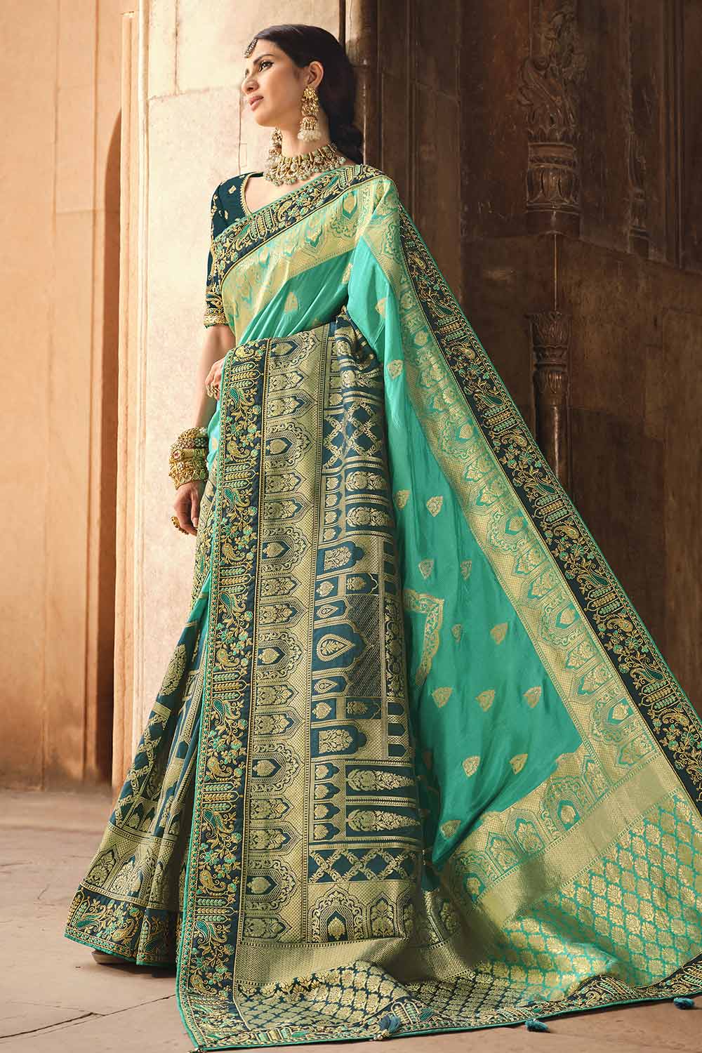 Buy Dola Art Silk Woven Saree in Green