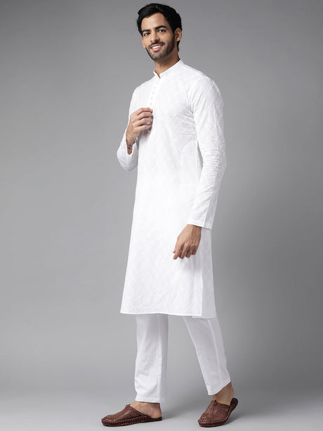 Buy Men's White Cotton Chikankari Embroidered Straight Kurta Online - Back