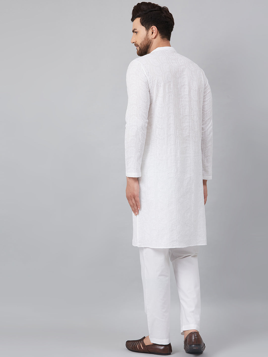 Buy Men's White Cotton Chikankari Embroidered Kurta Pajama Set Online - Back