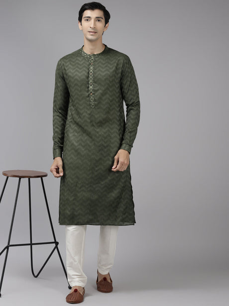 Buy Men's Green Cotton Woven Thread Work Straight Kurta Online
