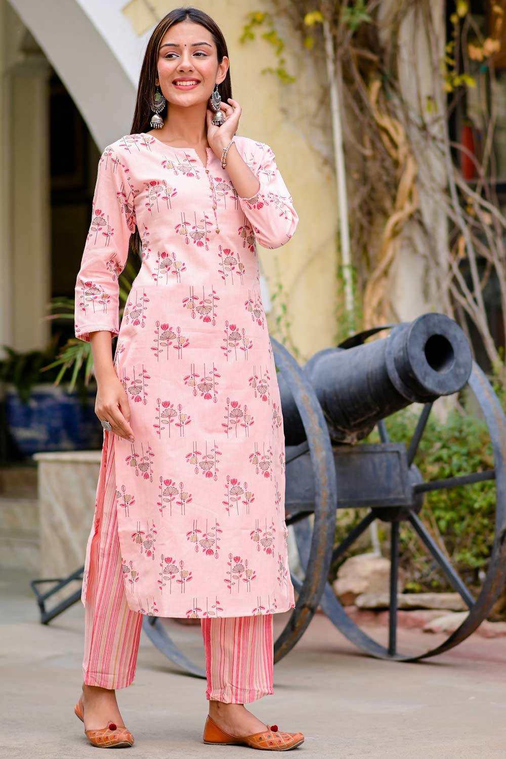 Buy Blended Cotton Foil Printed Ready to Wear Kurta Set in Pink Online - Front