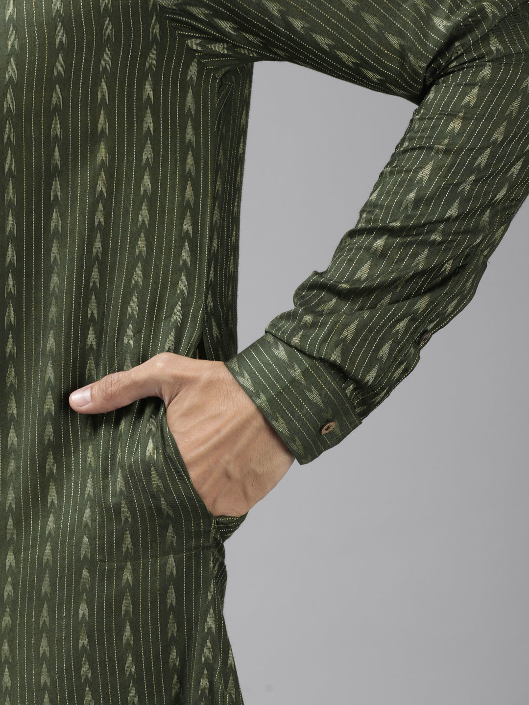 Buy Men's Green Art Silk Woven Thread Work Kurta Pajama Set Online - Zoom In