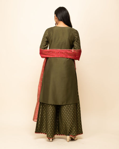 Green Silk Blend Solid Suit