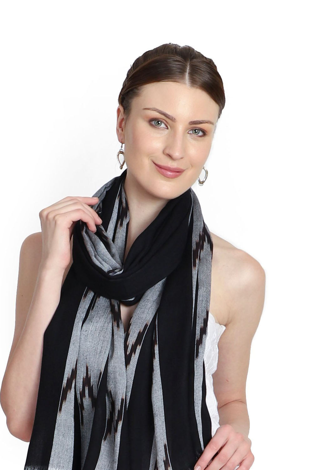 Viscose Stole In Black And Grey