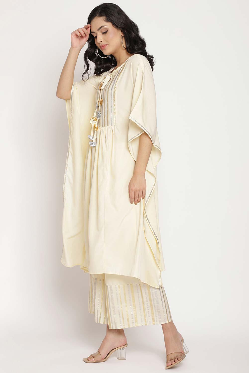 Buy Crepe Printed Kurta Set in Offwhite - Back