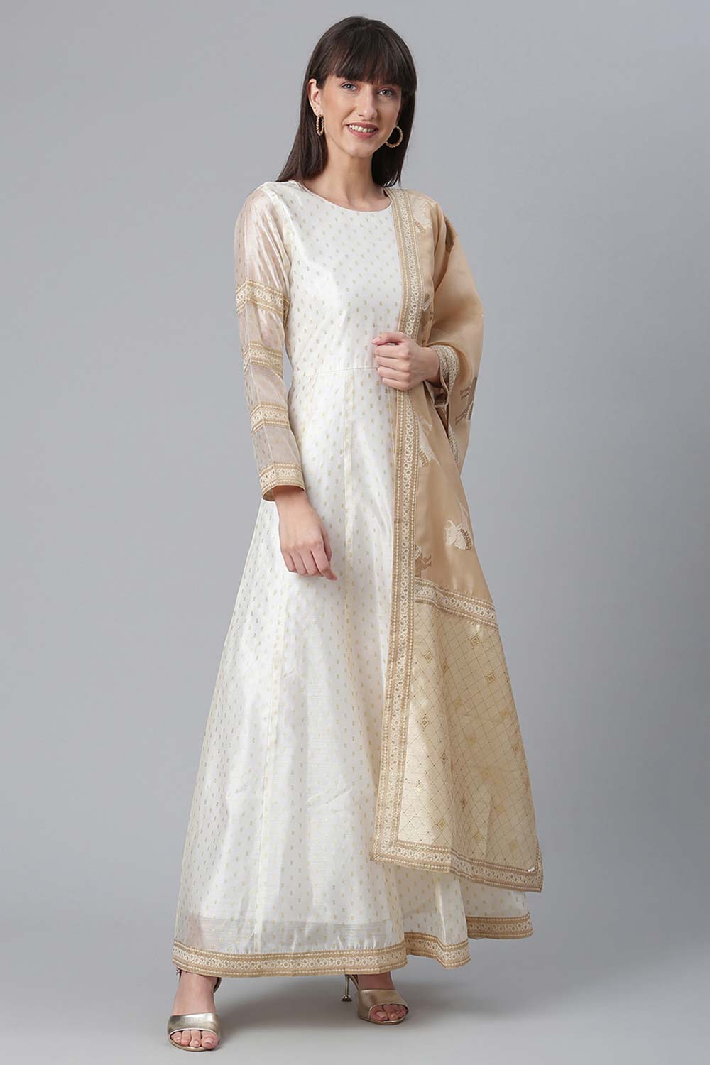 Cream deals anarkali kurta