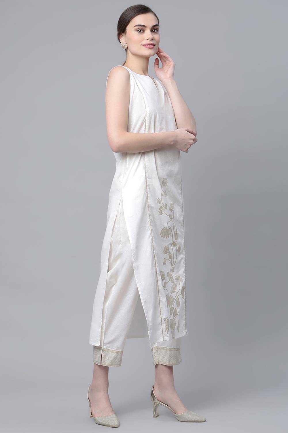 Off White Pure Cotton Printed Kurta With Trousers