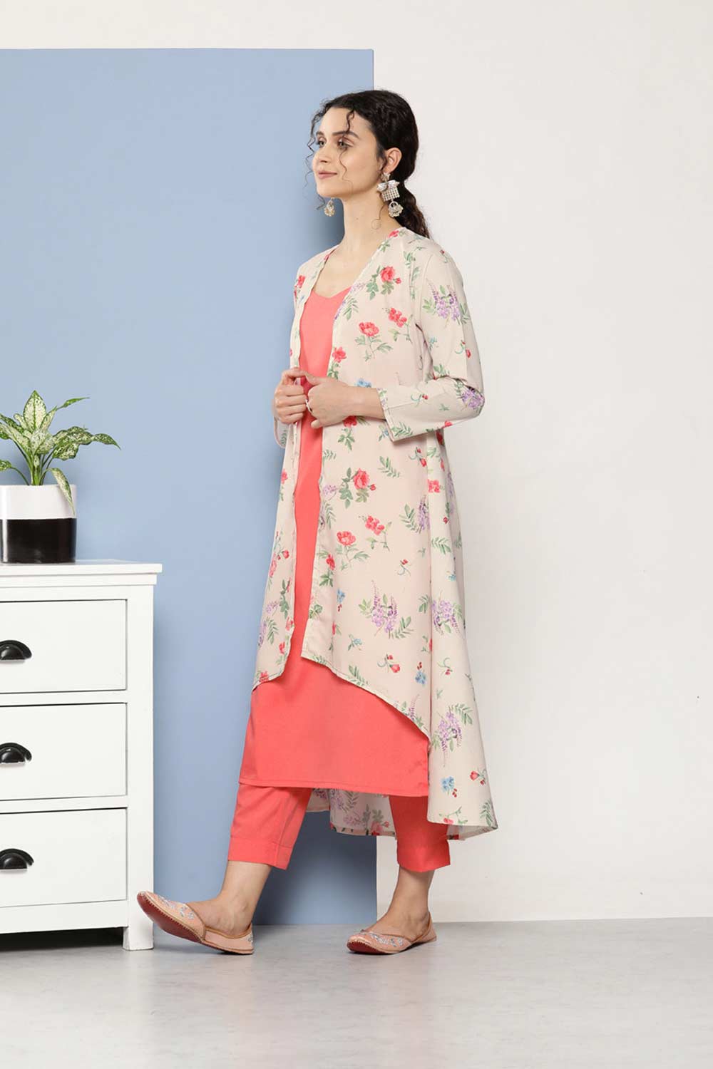 Buy Pink Poly Crepe Solid Kurta Trousers Set Online