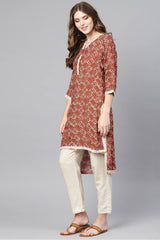 Ahalyaa Rayon Printed Kurta in Maroon