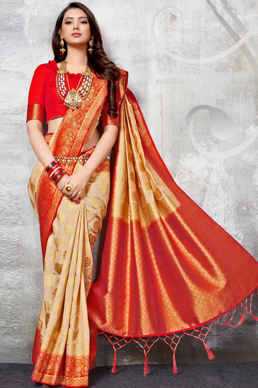 Blended Cotton Printed Saree In Beige