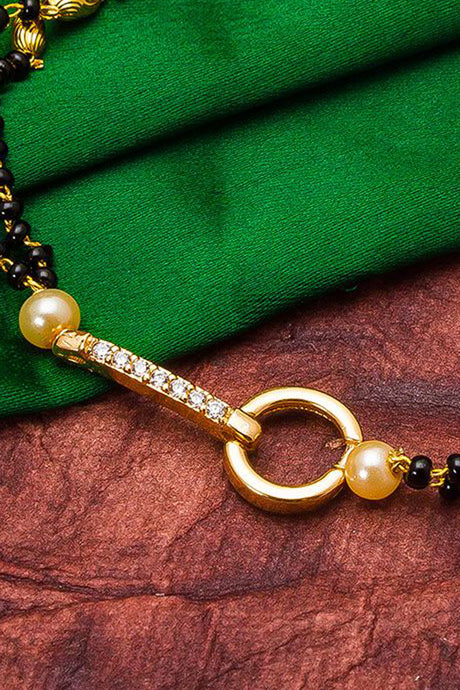 Women's Alloy Bracelet in Gold Online 