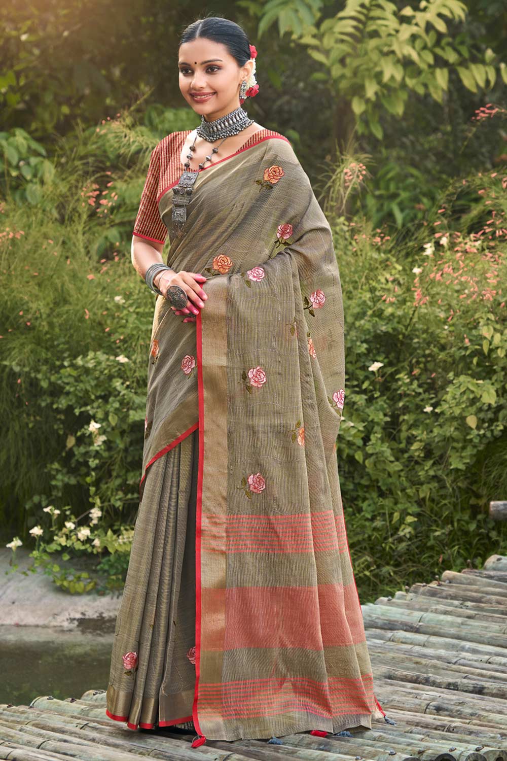 Grey Linen Woven Saree