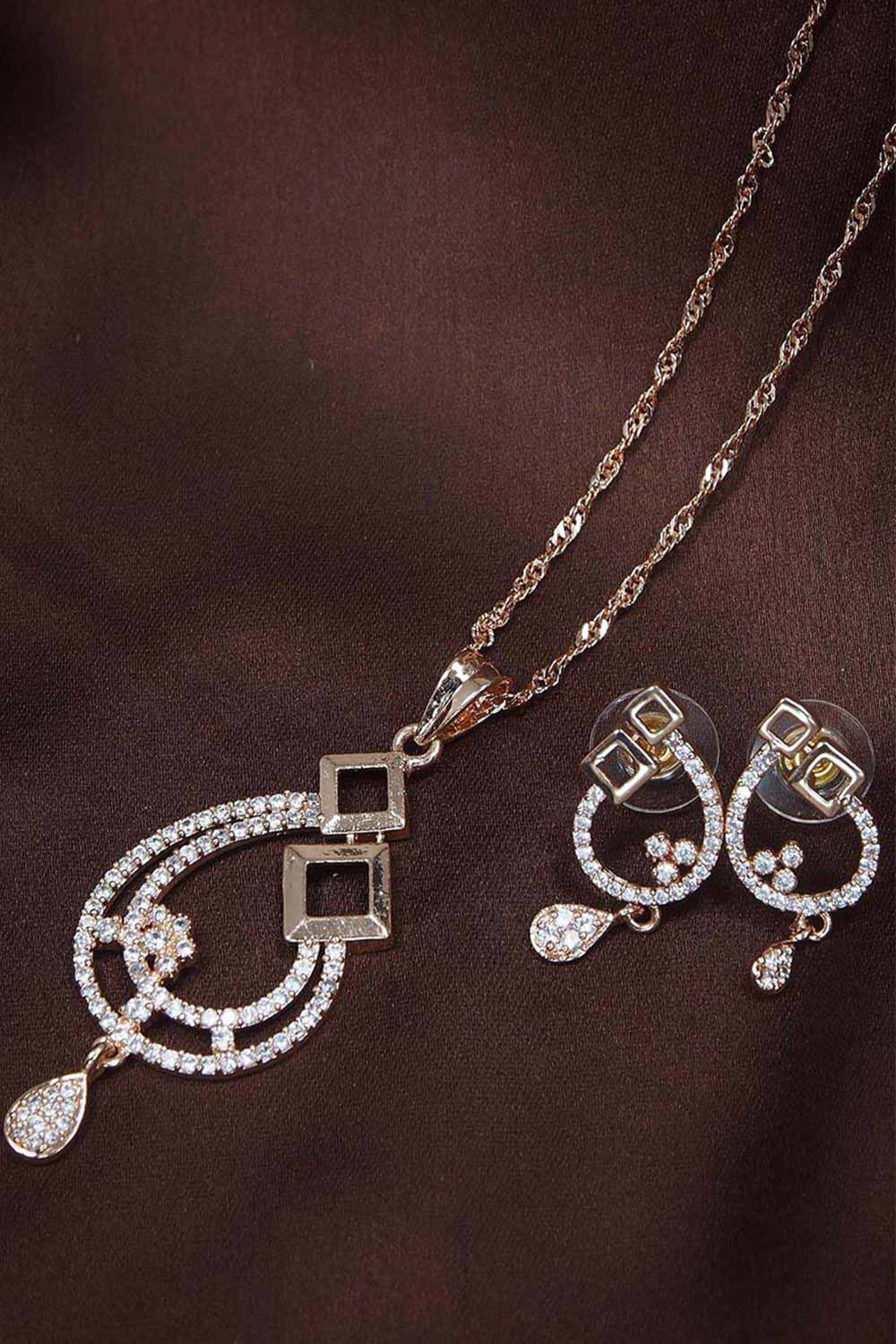 Buy Women's Alloy American Diamond and CZ Zircon Chain Set in Gold