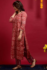 Buy Cotton Floral Print Kurta Set in Rust - Back