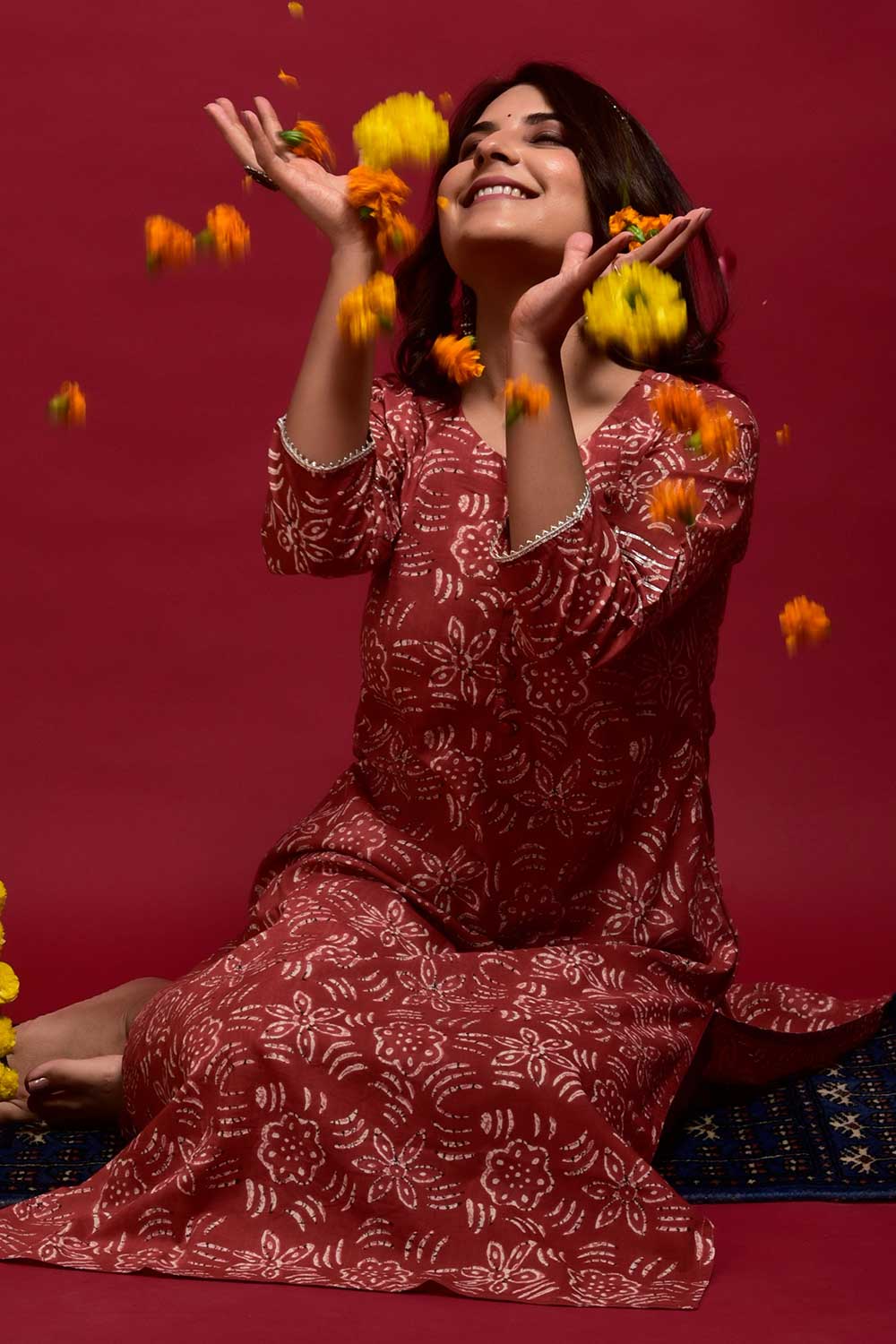 Buy Cotton Floral Print Kurta Set in Rust - Side