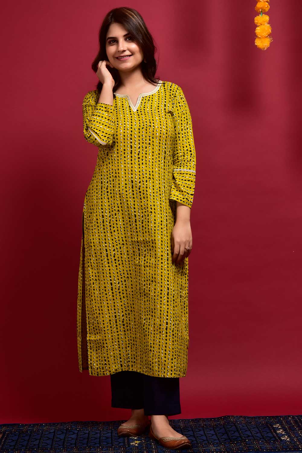 Buy Cotton Printed Kurta Set in Yellow - Front