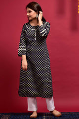 Buy Cotton Printed Kurta Set in Blue - Side