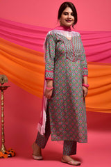 Buy Cotton Floral Print Kurta Set in Pink