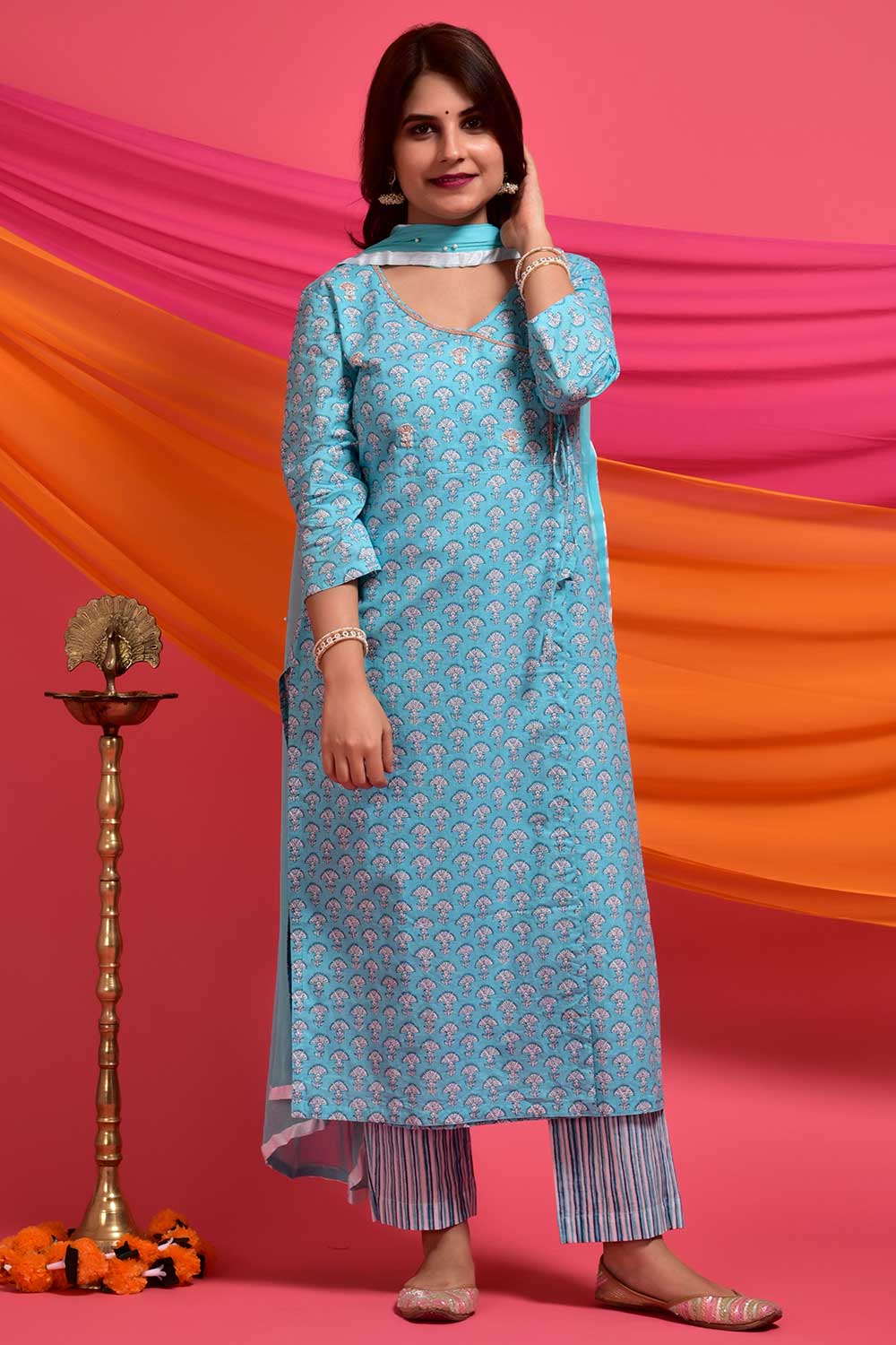 Buy Cotton Floral Print Kurta Set in Sky Blue - Front