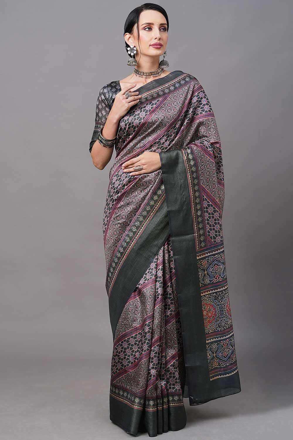 Linen Blend Black Digital Print Designer Saree