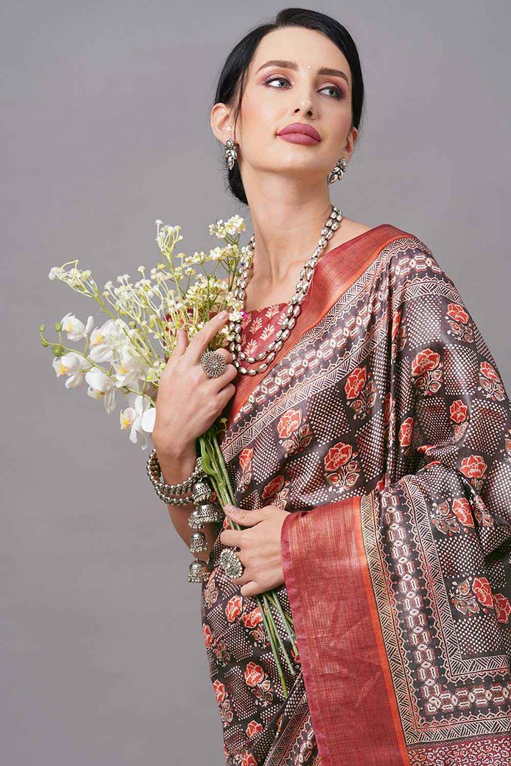 Linen Blend Olive Digital Print Designer Saree