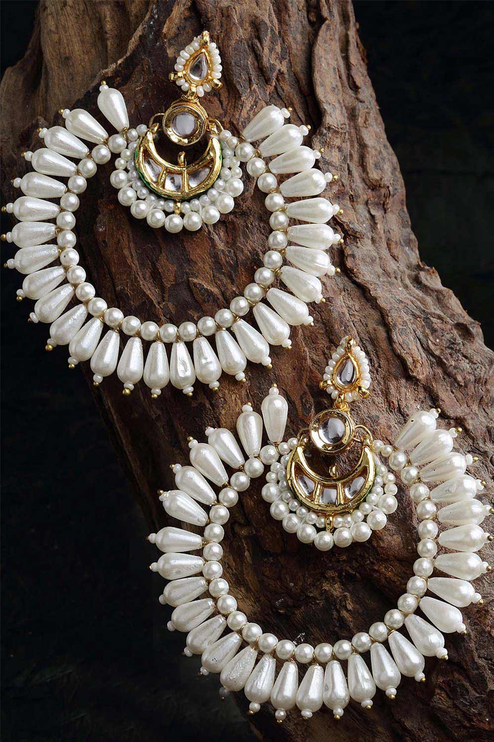 White Gold-Plated Kundan And Pearls Chandbali Earring