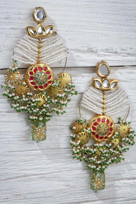 Green And White Gold-Plated Kundan And Pearls Chandbali Earring
