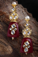 Red And White Gold-Plated Kundan And Pearls Dangler Earring