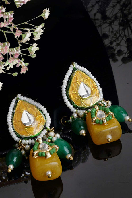 Green And White Gold-Plated Kundan And Pearls Dangler Earring