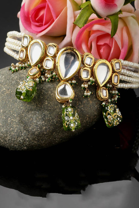 Green And Gold Choker Necklace With Kundan And Pearls