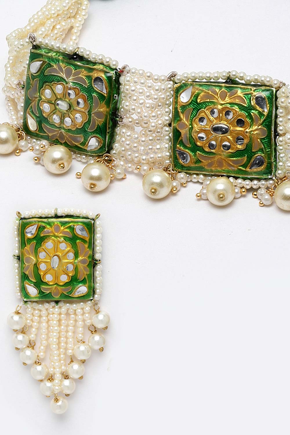 Green And White Gold-Plated Pearls And Natural Stones Jewellery Set