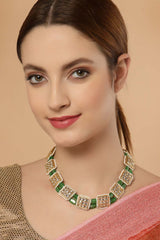 Green And White Gold-Plated Kundan And Pearls Necklace