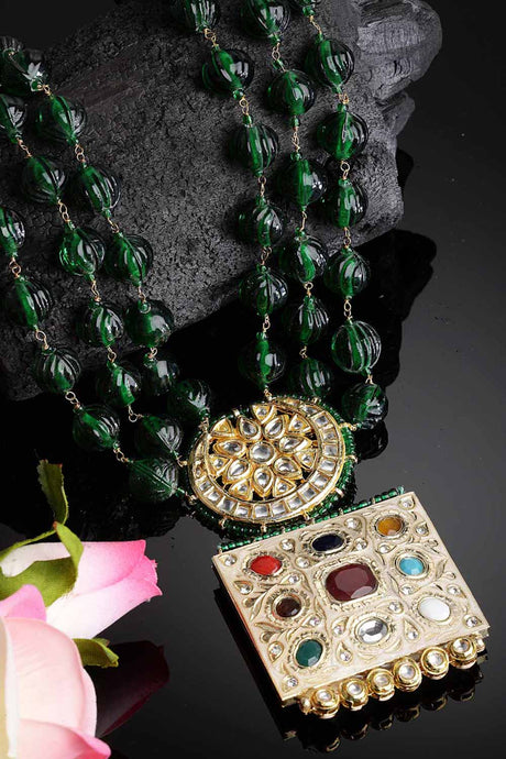 Green And Maroon Gold-Plated Kundan And Pearl Bead Necklaces